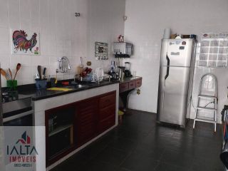 UM CANTINHO ESPECIAL NA MARTIM DE SÁ, sobrado espaçoso e cheio de charme! OPORTUNIDADE