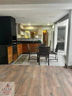 Casa Completa com Piscina Aquecida e Área Gourmet – Conforto e Sofisticação no Litoral Norte de SP