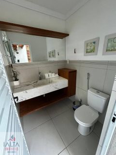 Casa Completa com Piscina Aquecida e Área Gourmet – Conforto e Sofisticação no Litoral Norte de SP