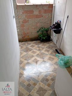 Conjunto de casas bem localizadas.