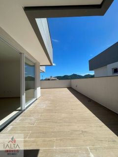 Cobertura no Centro de Ubatuba!