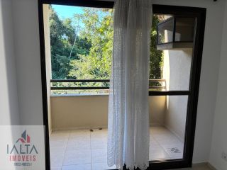 Apartamento Amplo com 3 Dormitórios e Vista para a Mata no Centro de Ubatuba