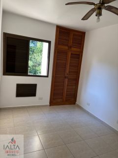 Apartamento Amplo com 3 Dormitórios e Vista para a Mata no Centro de Ubatuba