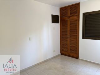Apartamento Amplo com 3 Dormitórios e Vista para a Mata no Centro de Ubatuba
