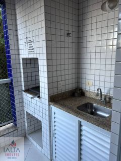 Apartamento Mobiliado com 2 Dormitórios e Vista para a Mata a 225m da Praia