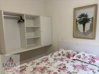 Apartamento Mobiliado com 2 Dormitórios e Vista para a Mata a 225m da Praia