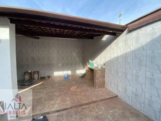 Casa Ampla à Venda na Martim de Sá – Conforto, Espaço e Qualidade de Vida a Poucos Passos do Mar!