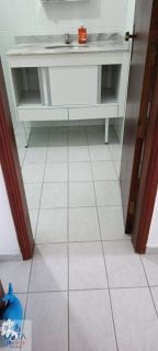 Apartamento Mobiliado com 2 Dormitórios (1 Suíte) à Venda no Centro de Ubatuba