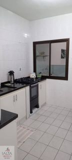 Apartamento Mobiliado com 2 Dormitórios (1 Suíte) à Venda no Centro de Ubatuba