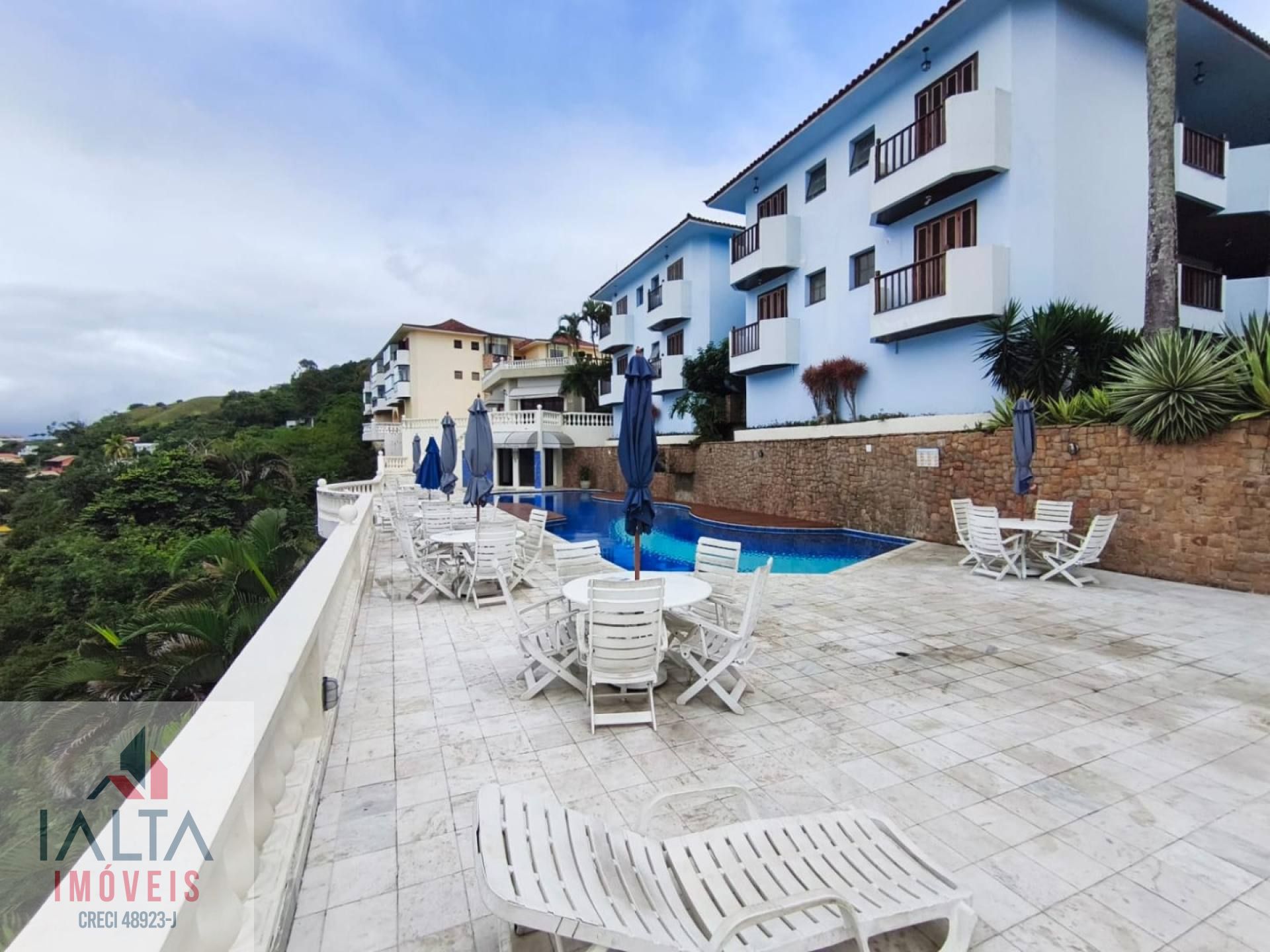 Apartamento à venda em São Sebastião com 2 quartos no Pontal da Cruz - Residencial Pontal das Marinas