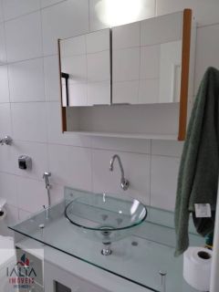 Locação Definitiva: Apartamento Mobiliado com 3 Dormitórios no Centro de Ubatuba