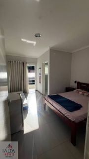 Espaçosa Casa à Venda no Jardim Califórnia com 4 Quartos, Piscina e Varanda Gourmet