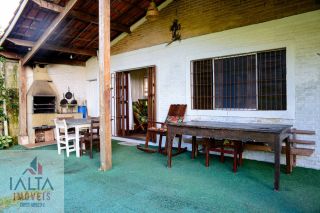 Casa a 300mts da Praia Martim de Sá