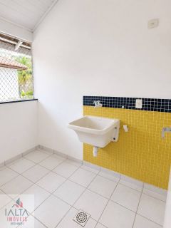Excelente Apartamento com 1 Suíte Ampla e Vaga em Condomínio Fechado no Itaguá
