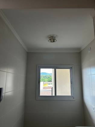 Apartamento Para Alugar com 2 quartos central Ubatuba