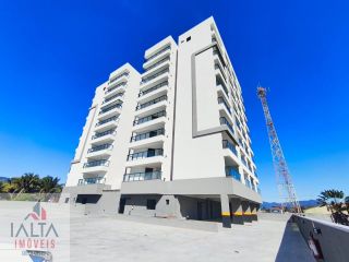 Apartamento à venda na Praia das Palmeiras, Caraguatatuba - Lazer Completo e Piscina Aquecida
