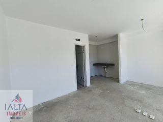 Apartamento à venda na Praia das Palmeiras, Caraguatatuba - Lazer Completo e Piscina Aquecida