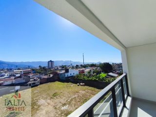 Apartamento à venda na Praia das Palmeiras, Caraguatatuba - Lazer Completo e Piscina Aquecida