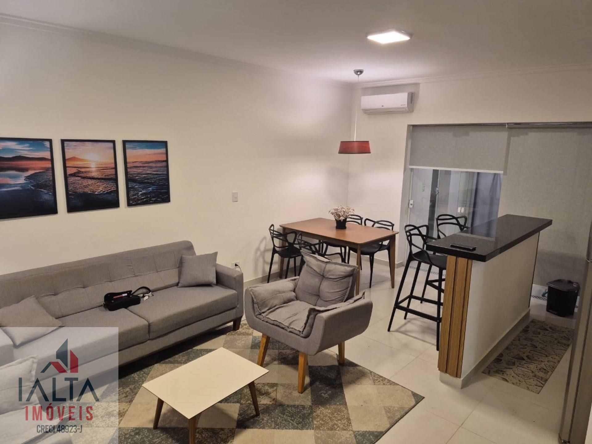 Seu Apartamento Mobiliado no Itaguá | 65 m², 2 Dormitórios e Suíte
