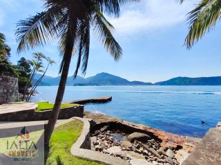 Mansão de Luxo à venda em Caraguatatuba, Massaguaçu - 7 Quartos, Vista Mar e Piscina