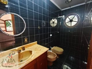 Mansão de Luxo à venda em Caraguatatuba, Massaguaçu - 7 Quartos, Vista Mar e Piscina