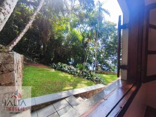 Mansão de Luxo à venda em Caraguatatuba, Massaguaçu - 7 Quartos, Vista Mar e Piscina