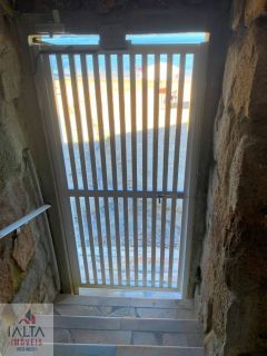 Apartamento à venda com 2 quartos (1 suíte) e Vista Mar - Porteira Fechada em Caraguatatuba