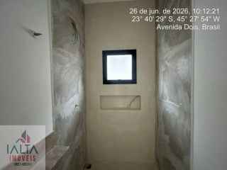 Linda Casa Moderna em Caraguatatuba – Bairro dos Golfinhos