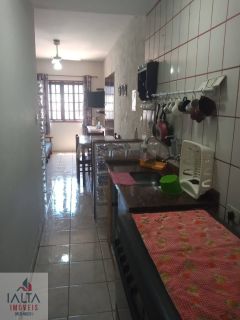 Apartamento Mobiliado para Locação Definitiva no Itaguá – 2 Dormitórios e Próximo à Praia