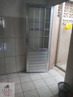 Apartamento Mobiliado para Locação Definitiva no Itaguá – 2 Dormitórios e Próximo à Praia