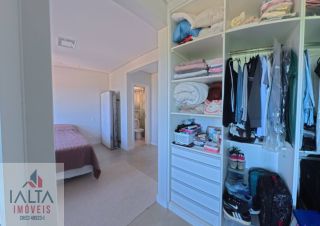 Apartamemto venda na Praia das Palmeiras com 2 quartos e lazer completo em Caraguatatuba