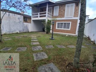 Casa Para Vender com 4 quartos 4 suítes no bairro Martim de Sá em Caraguatatuba