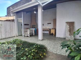 Casa Para Vender com 4 quartos 4 suítes no bairro Martim de Sá em Caraguatatuba
