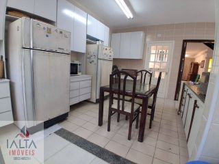 Casa Para Vender com 4 quartos 4 suítes no bairro Martim de Sá em Caraguatatuba