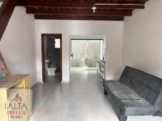 Sobrado a 500 m da Praia no Perequê-Açu | 2 Dormitórios s/ 1Suíte.