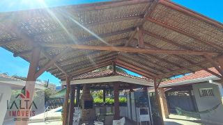 Casa de Alto Padrão à venda em Caraguatatuba com 4 suítes, piscina e 5 vagas na MARTIM DE SÁ
