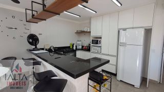 Casa de Alto Padrão à venda em Caraguatatuba com 4 suítes, piscina e 5 vagas na MARTIM DE SÁ