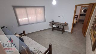 Casa de Alto Padrão à venda em Caraguatatuba com 4 suítes, piscina e 5 vagas na MARTIM DE SÁ