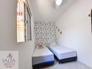 Casa à venda no Balneário dos Golfinhos com 2 quartos, com suíte e churrasqueira privativa