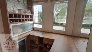 Apartamento à venda em Caraguatatuba com 2 quartos no Martim de Sá - Condomínio com Piscina