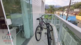 Apartamento à venda em Caraguatatuba com 2 quartos no Martim de Sá - Condomínio com Piscina