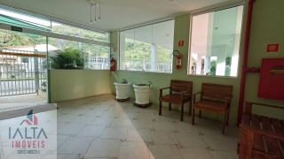 Apartamento à venda em Caraguatatuba com 2 quartos no Martim de Sá - Condomínio com Piscina