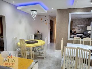 Casa 4 dorm. sendo 3 suites energia solar, piscina, hidromassagem, sauna, fino acabamento