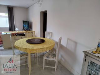 Casa 4 dorm. sendo 3 suites energia solar, piscina, hidromassagem, sauna, fino acabamento