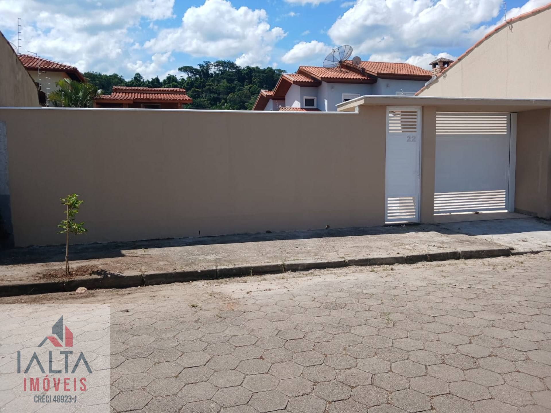 Sobrado com 4 dormitórios no Caputera, Caraguatatuba/SP