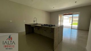 Sobrado com 4 dormitórios no Caputera, Caraguatatuba/SP