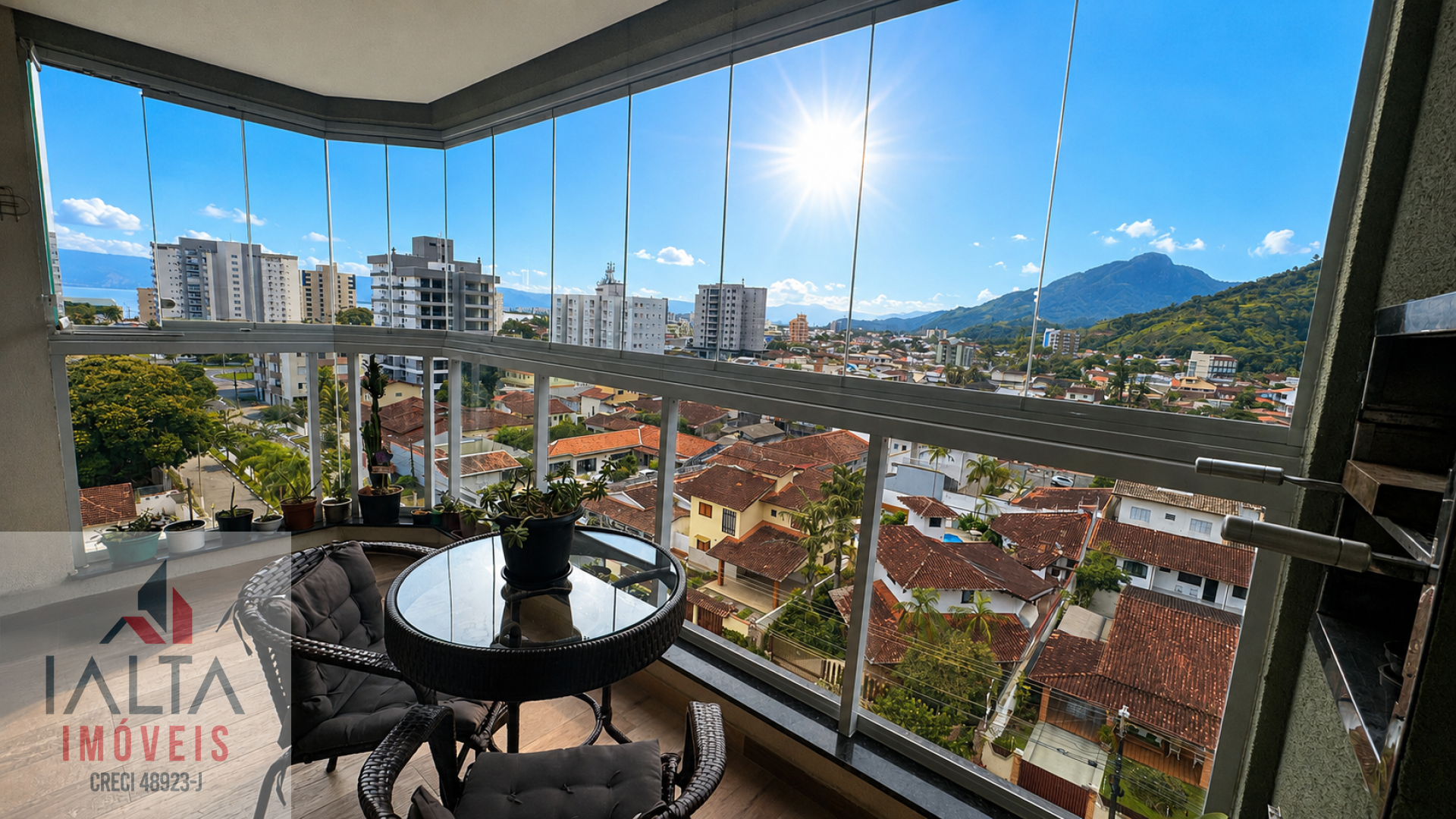 Apartamento 2 dormitórios no Sumaré, Caraguatuba/SP