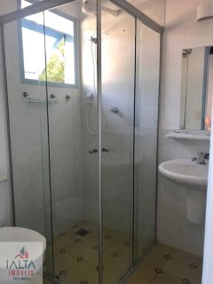 Casa Mobiliada em Condomínio para Locação Definitiva | 2 Dormitórios e Piscina