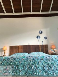 Casa Mobiliada em Condomínio para Locação Definitiva | 2 Dormitórios e Piscina