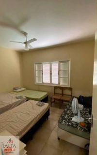 Casa 2 dormitórios com piscina - Praia das Palmeiras, Caraguatatuba/SP